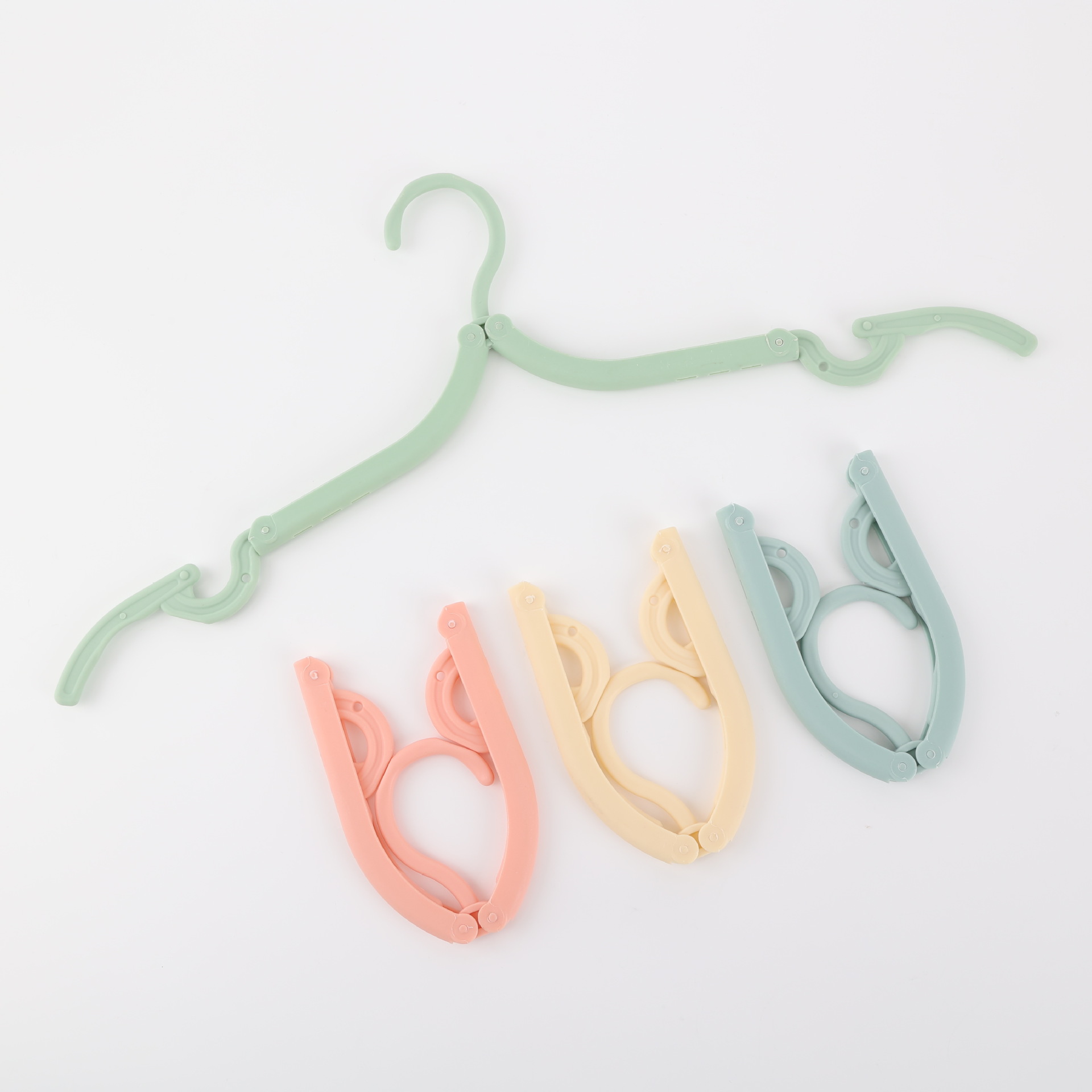 trucs-de-fou-boutique-cintre-pliable